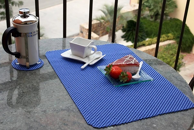 StayPut Anti-Slip Fabric Tablemat - 30 x 40cm